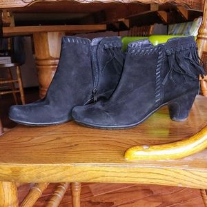 Earthies by Earth Zurich Booties